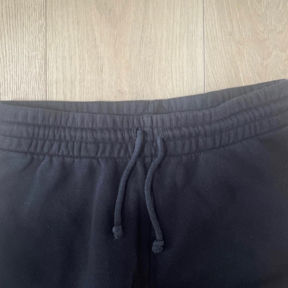 Aritiza TNA perfect sweat pants size small in black - Picture 3 of 3